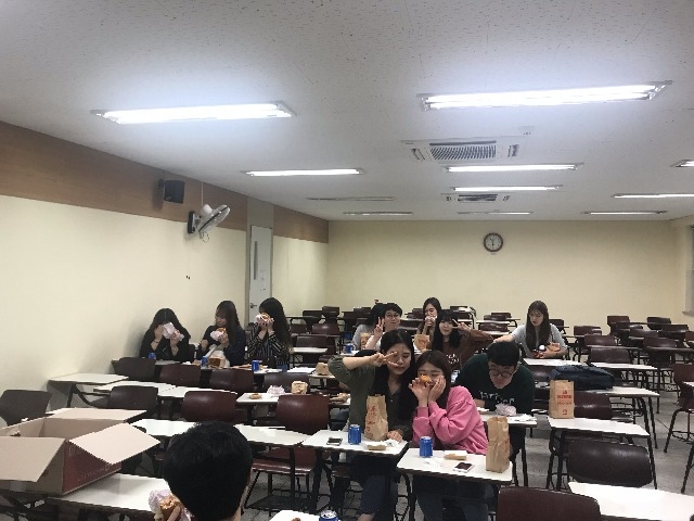 1학년 간담회3.jpeg